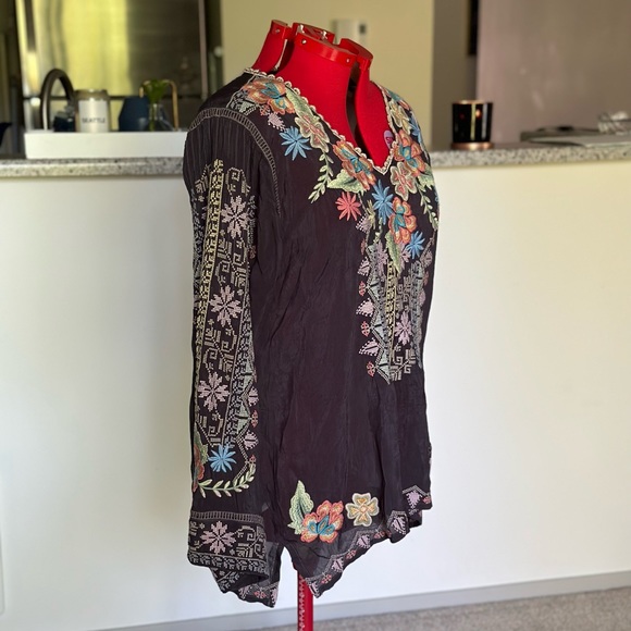 Johnny Was Riveda Long-Sleeve Embroidered Blouse - Picture 4 of 9